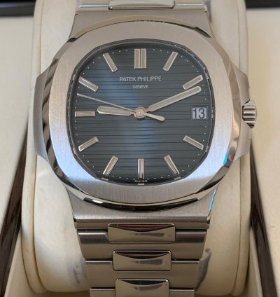 Patek Philippe Nautilus Jumbo 5711 1a Signed By President Dr Thierry Stern Full Set 2014
