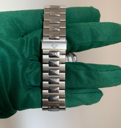 Patek Philippe Nautilus Jumbo 5711 1a Signed By President Dr Thierry Stern Full Set 2014