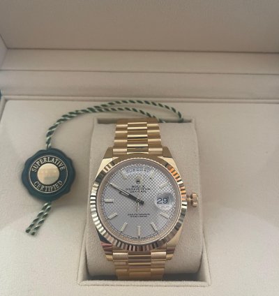 Rolex Day-date 40 New Gold Rolex President With Silver Diagonal Motif Dial