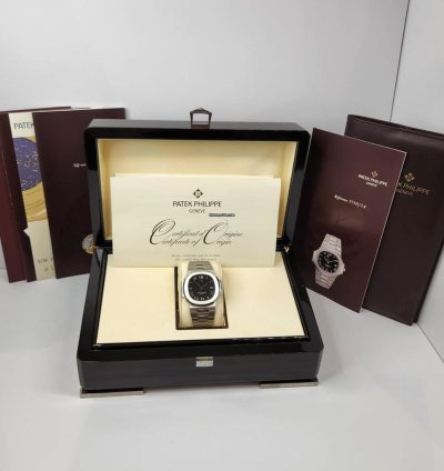 Patek Philippe Nautilus Jumbo Power Reserve 42mm Completo