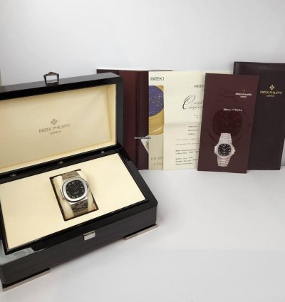 Patek Philippe Nautilus Jumbo Power Reserve 42mm Completo