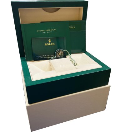 Rolex Day-date 40 New Rolex Day-date 40mm Papers Olive Diamond Bezel President Watch 228345 Box