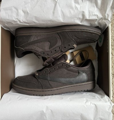Jordan 1 Low Travis Scott Dark Mocha Velvet Brown