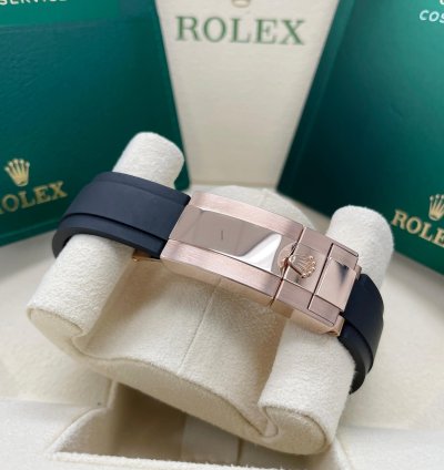 Rolex Daytona New 116515 Daytona Rose Gold Sundust Pink Baguette Dial Oysterflex Band