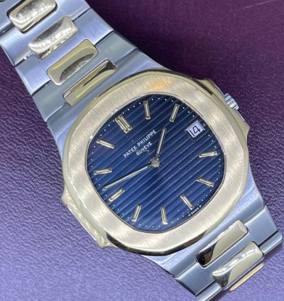 Patek Philippe Nautilus Jumbo Steel Gold Box Papers 1980