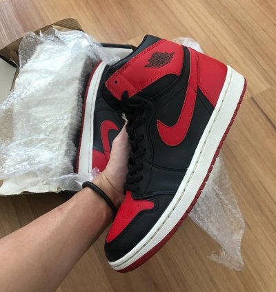 2001 Nike Air Jordan 1 - Bred