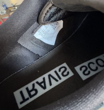 Jordan 1 Low Travis Scott Velvet Brown