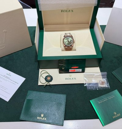 Rolex Day-date 40 Nuovo 2022 Italia Green Olive Dial Everose 40mm Full Set Con Documenti Scatola