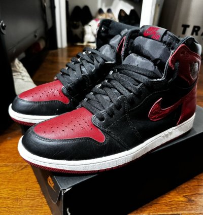Jordan 1 Retro Banned Bred