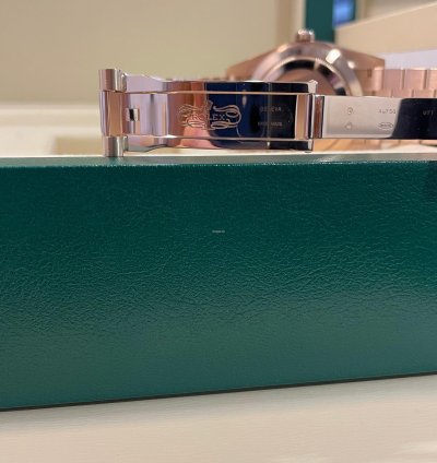 Rolex Day-date 40 Olive Dial - 228235 - 2023