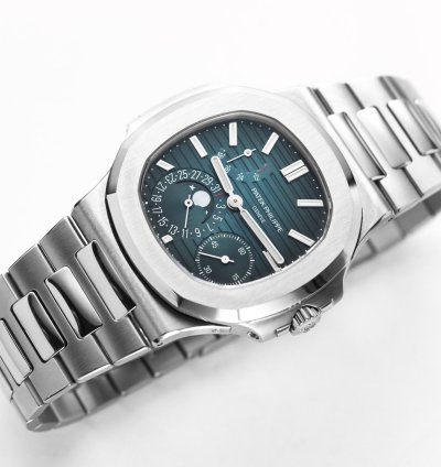 Patek Philippe Nautilus Like New - 5712 1a