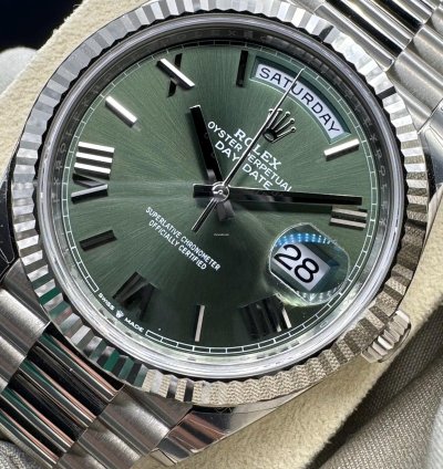 Rolex Day-date 40 Olive Dial Unworn