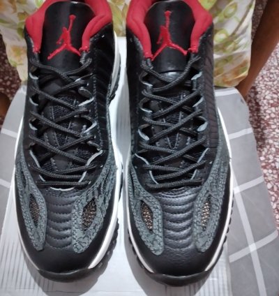 2003 Air Jordan 11 Retro Low Ie Bred 306008-061