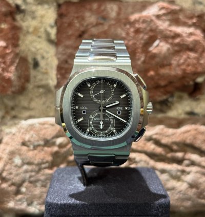 Patek Philippe Nautilus Like New Aus 2021