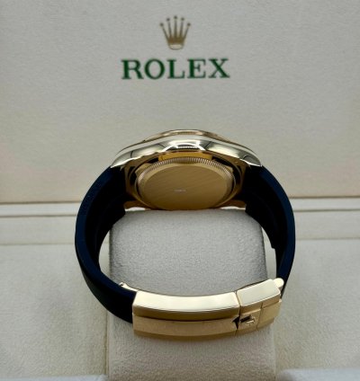 Rolex Daytona New 2024 Daytona 40mm 126518ln Gold Oysterflex Pikachu Dial