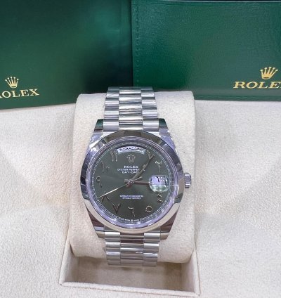 Rolex Day-date 40 Olive Green Dial Arabic Numerals Full Platinum