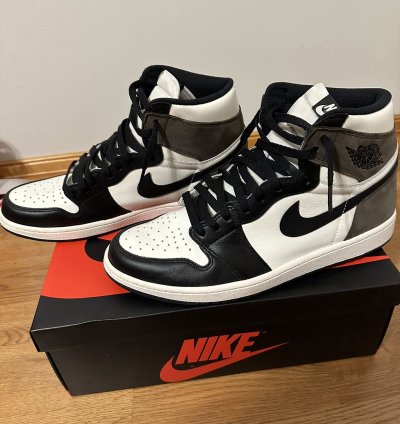 Jordan 1 Retro High Mocha