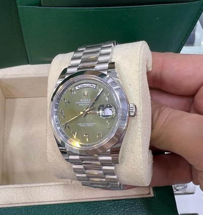 Rolex Day-date 40 Olive Green Dial Arabic Numerals Full Platinum