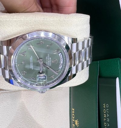 Rolex Day-date 40 Olive Green Dial Arabic Numerals Full Platinum