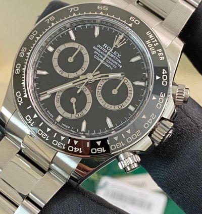Rolex Daytona New 2024 Unworn Cosmograph Daytona Steel Black Dial 126500ln Full Set