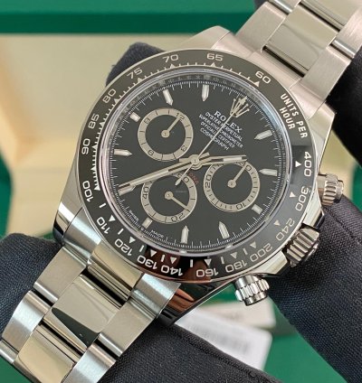 Rolex Daytona New 2024 Unworn Cosmograph Daytona Steel Black Dial 126500ln Full Set