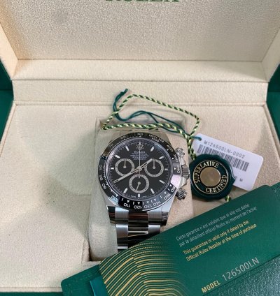Rolex Daytona New 2024 Unworn Cosmograph Daytona Steel Black Dial 126500ln Full Set