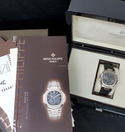 Patek Philippe Nautilus Moon Phase 40mm Grey White Gold 5712g-001 Box Papers