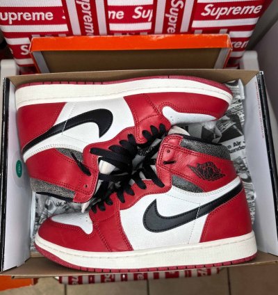 Jordan 1 Retro High Og Chicago Lost Found - Sz 9 5