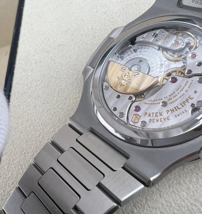 Patek Philippe Nautilus Moon Phase 5712