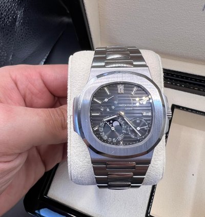 Patek Philippe Nautilus Moon Phase 5712