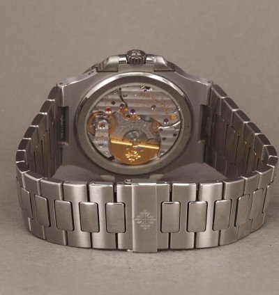 Patek Philippe Nautilus Moon Phase 5712 1a-001