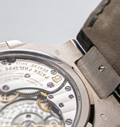 Patek Philippe Nautilus Moon Phase 5712g-001