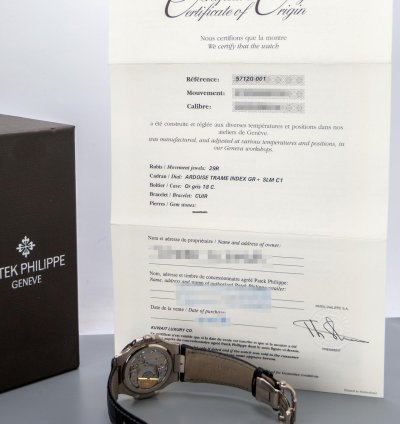 Patek Philippe Nautilus Moon Phase 5712g-001