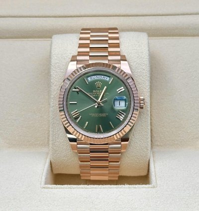 Rolex Day-date 40 Olive Roman Dial