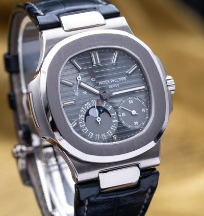 Patek Philippe Nautilus Moon Phase White Gold 40mm 5712g - Box Papers