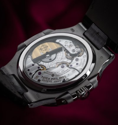 Patek Philippe Nautilus Moonphase 5712g-001 18k White Gold 40mm Mint