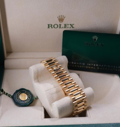 Rolex Day-date 40 Ombre Green - Unworn