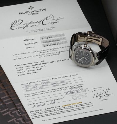 Patek Philippe Nautilus Moonphase 5712g-001 18k White Gold 40mm Mint