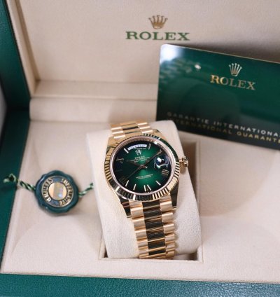 Rolex Day-date 40 Ombre Green - Unworn
