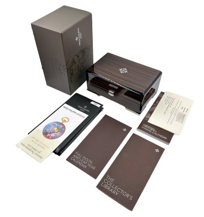Patek Philippe Nautilus Moonphase Blue Dial 5712 1a-001 Steel