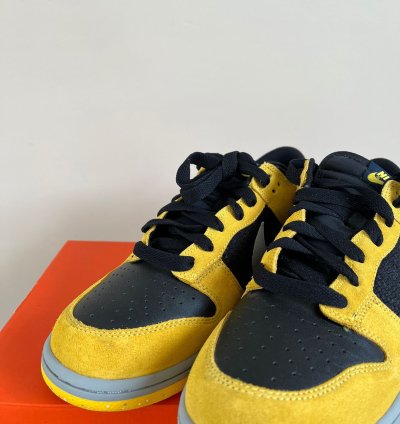 2006 Low Top Dunks In Varsity Maize