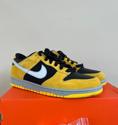 2006 Low Top Dunks In Varsity Maize