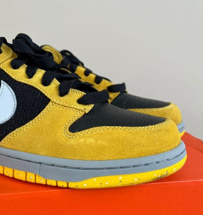 2006 Low Top Dunks In Varsity Maize