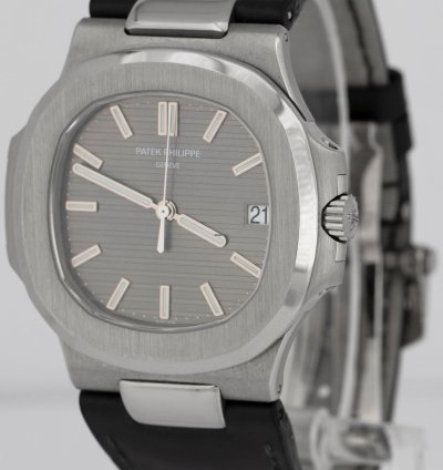 Patek Philippe Nautilus Papers Nautilus Papers Gray White Gold 40mm 5711g-001 Box