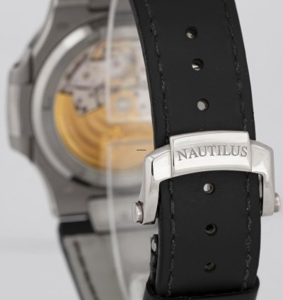 Patek Philippe Nautilus Papers Nautilus Papers Gray White Gold 40mm 5711g-001 Box