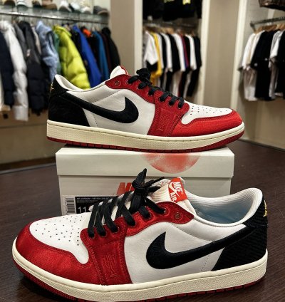 Jordan 1 Retro Low Og Trophy Room Rookie Card Away
