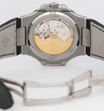Patek Philippe Nautilus Papers Nautilus Papers Gray White Gold 40mm 5711g-001 Box