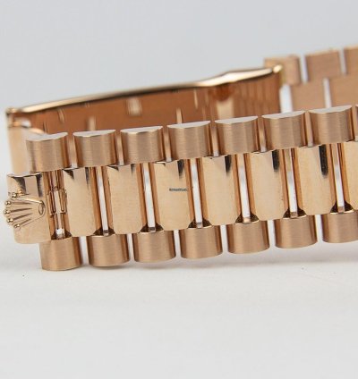 Rolex Day-date 40 Oyster Perpetual Day-date 40 Sundust Factory Baguette Diamonds 18kt Everose Gold 228235