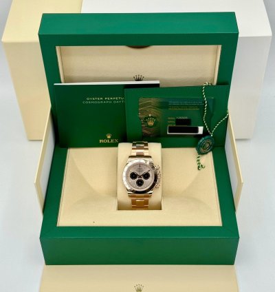 Rolex Daytona New 2025 Daytona 40mm 126505 Rose Gold Sundust Dial