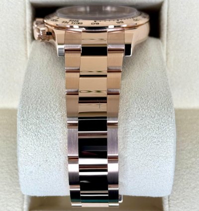Rolex Daytona New 2025 Daytona 40mm 126505 Rose Gold Sundust Dial